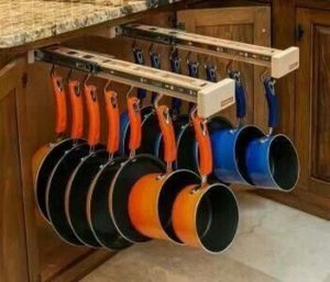 Hangars for pots and pans in the kitchen