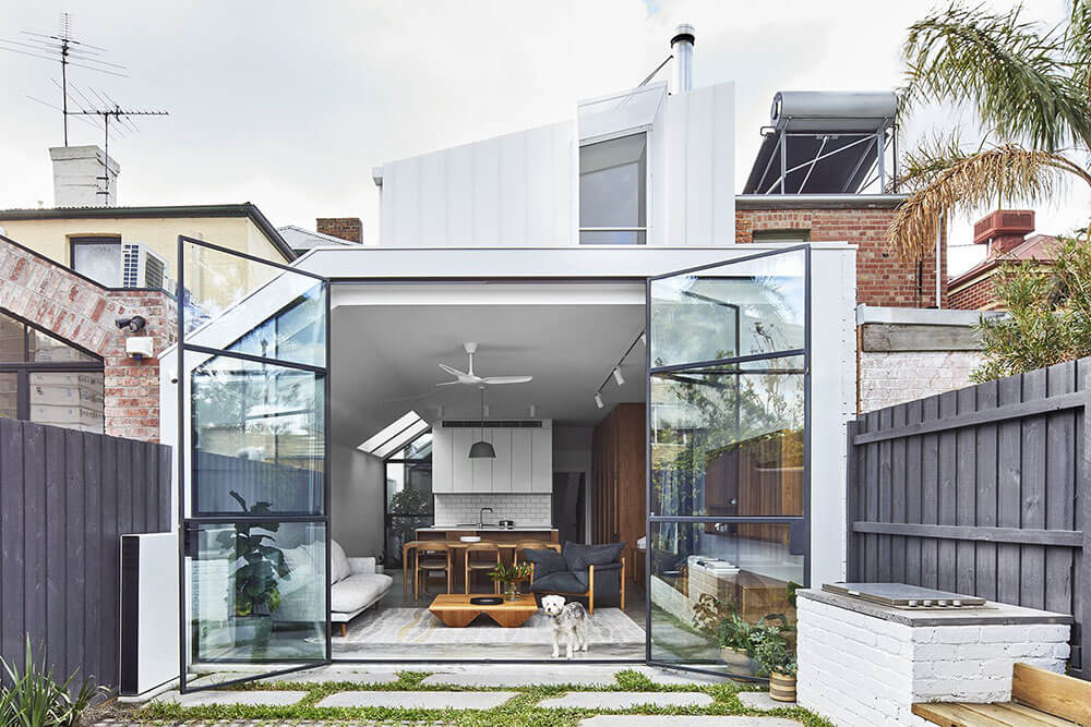 Perfect Indoor Outdoor Living with a Building Extension